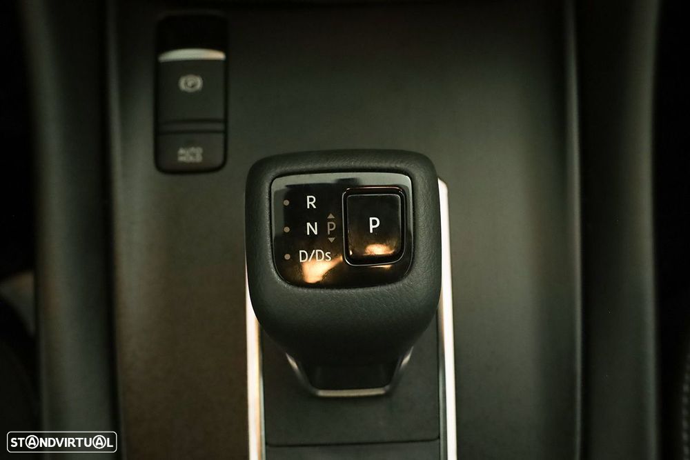 Nissan Qashqai 1.3 DIG-T N-Connecta LED Xtronic - 13