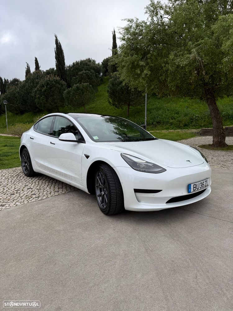 Tesla Model 3 Standard Range Plus RWD - 3