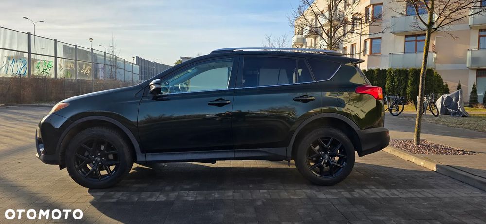 Toyota RAV4 - 8