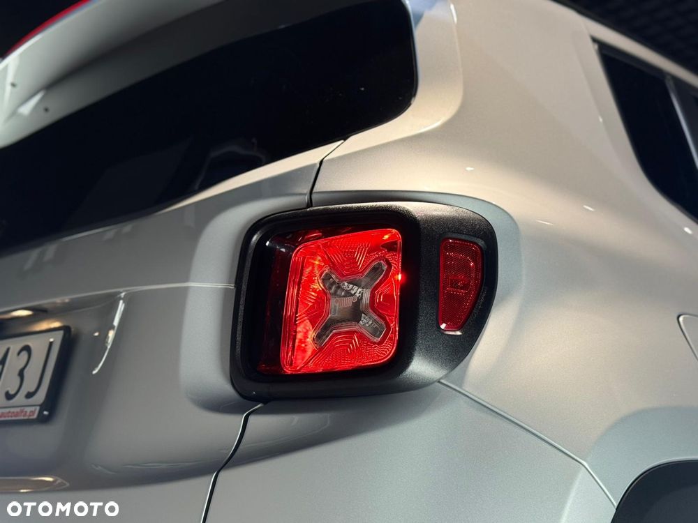 Jeep Renegade - 15