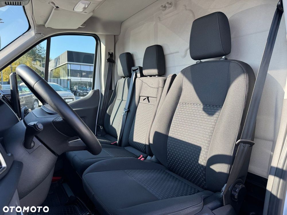 Ford e-transit 350 L4H3 - 11