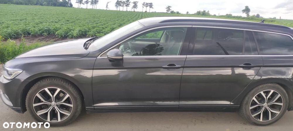 Volkswagen Passat 2.0 TDI SCR Comfortline - 27