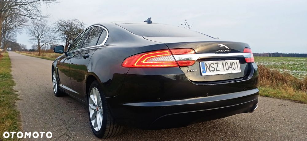 Jaguar XF - 9