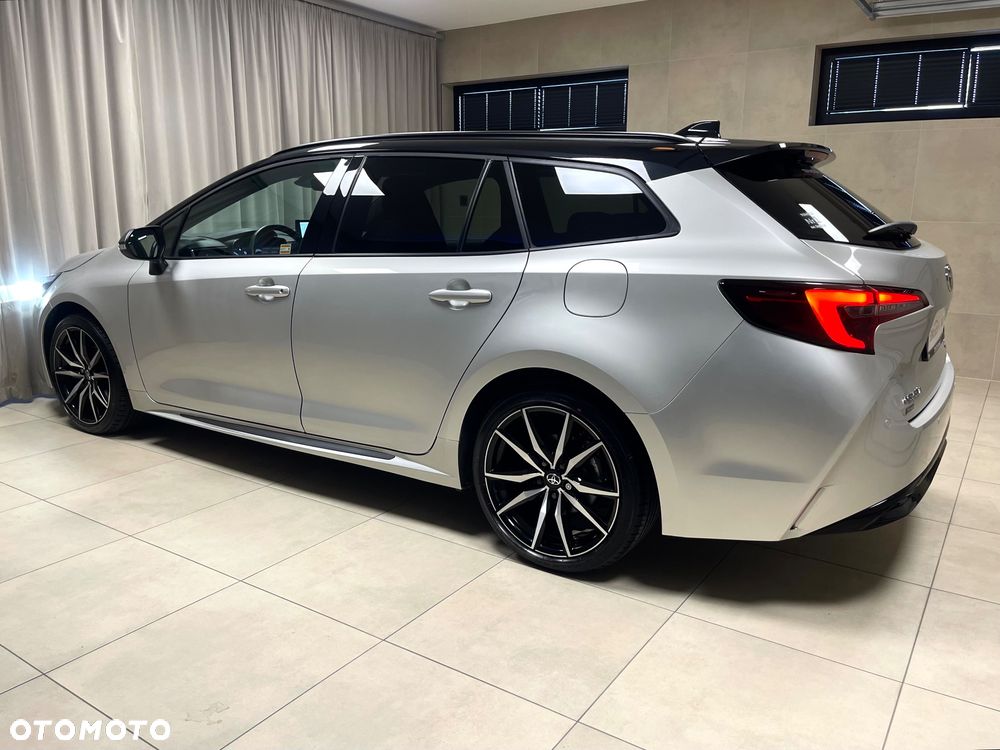 Toyota Corolla 1.8 Hybrid GR Sport Dynamic - 33