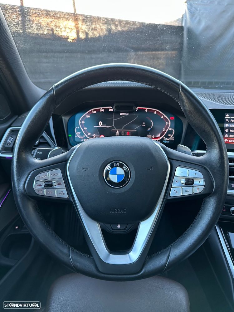 BMW 330 e Aut. Sport Line - 10