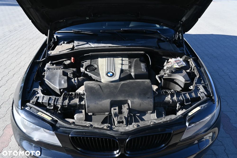 BMW Seria 1 123d - 19