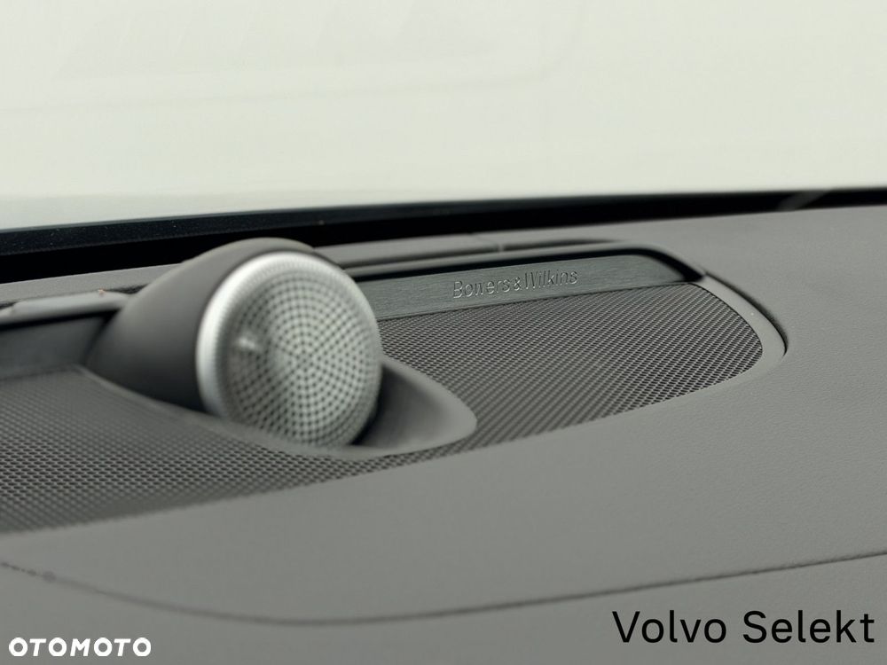 Volvo V60 Cross Country - 24