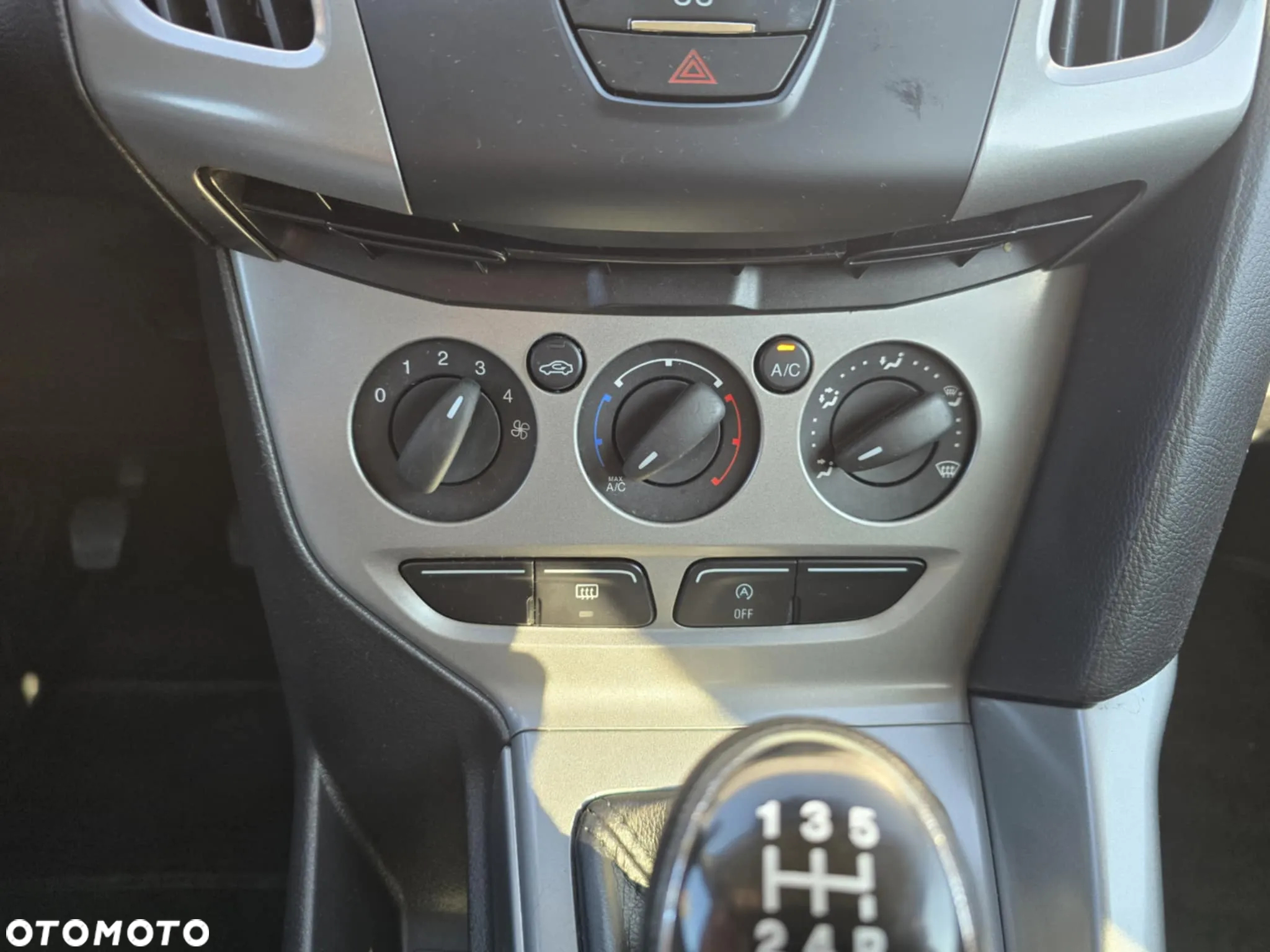 Ford Focus 1.0 EcoBoost 99g Start-Stopp-System Business Edition - 33