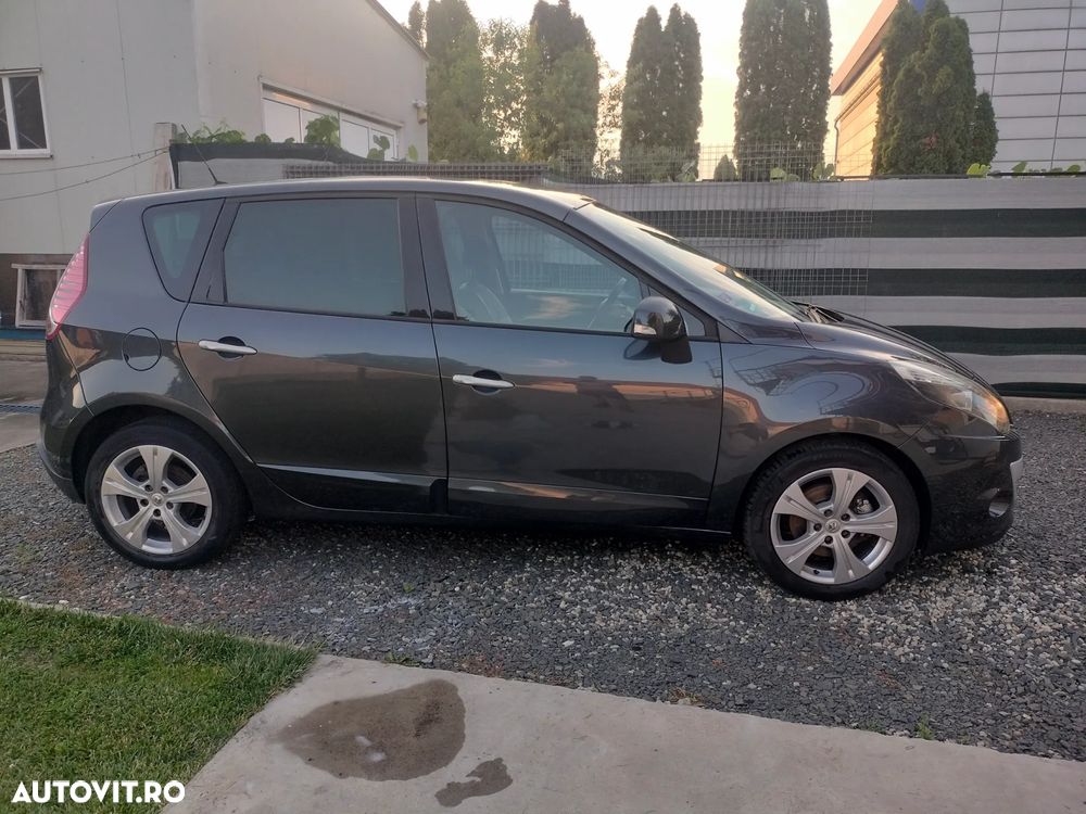 Renault Scenic II 1.9dCi Privilege - 10
