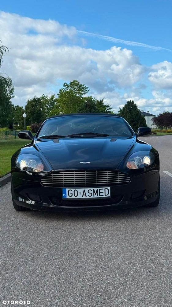 Aston Martin DB9 - 9