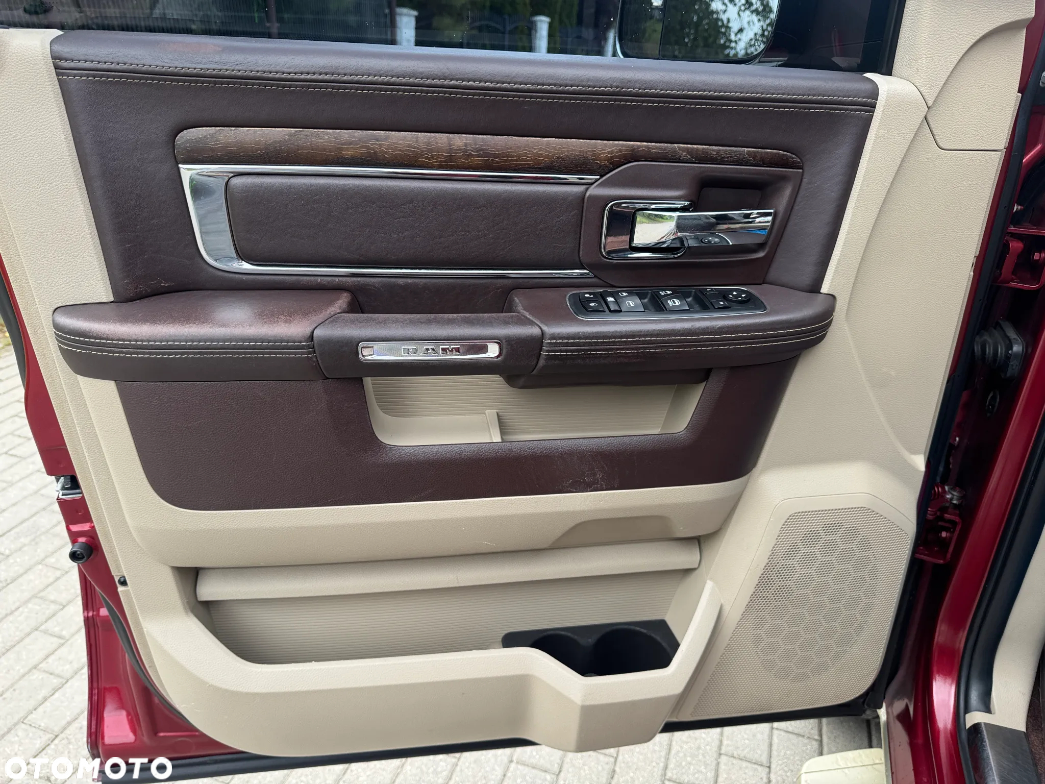 Dodge RAM 1500 5.7 4x4 - 19