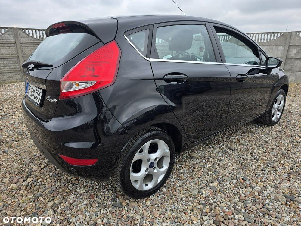 Ford Fiesta - 13