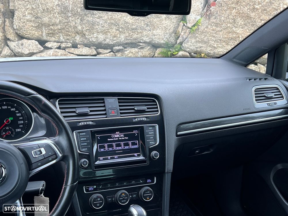 VW Golf 2.0 GTI DSG - 16