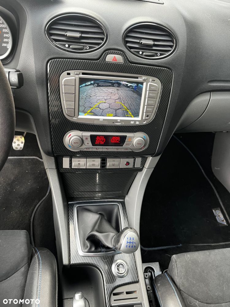 Ford Focus RS - 16