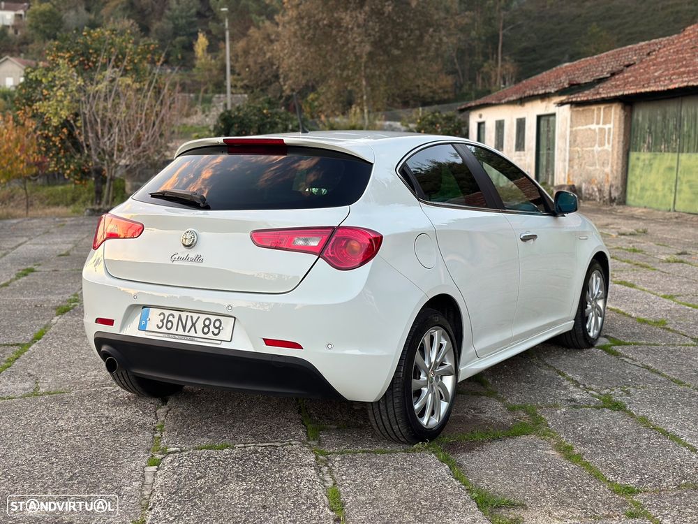 Alfa Romeo Giulietta 1.6 JTDm Progression - 11