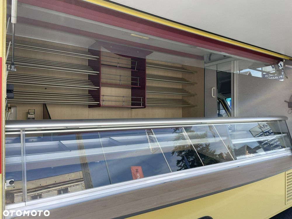 Mercedes-Benz Sprinter - 22