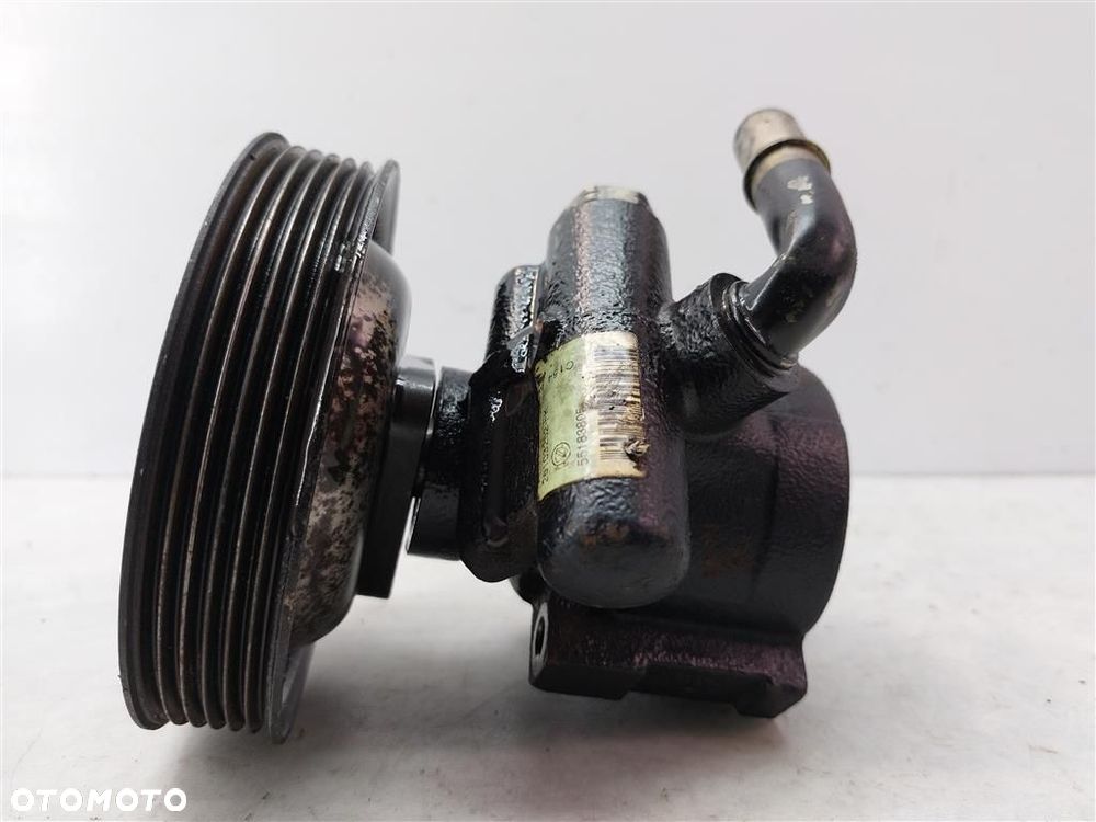 Pompa wspomagania Alfa Romeo GT 1,9 D 2003-2010  55183805 26103252-FK - 2