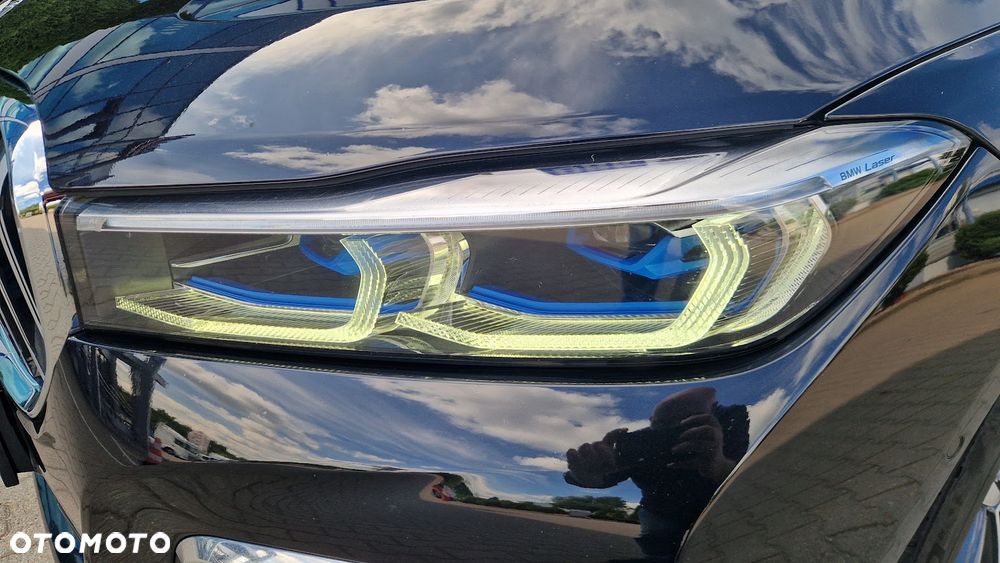 BMW Seria 7 730d xDrive mHEV - 30