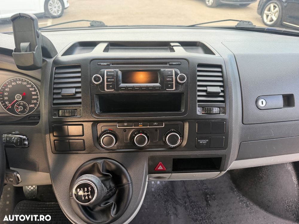 Volkswagen Transporter - 14