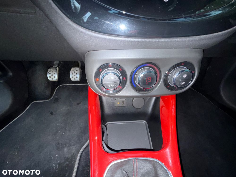 Opel Adam 1.4 - 19