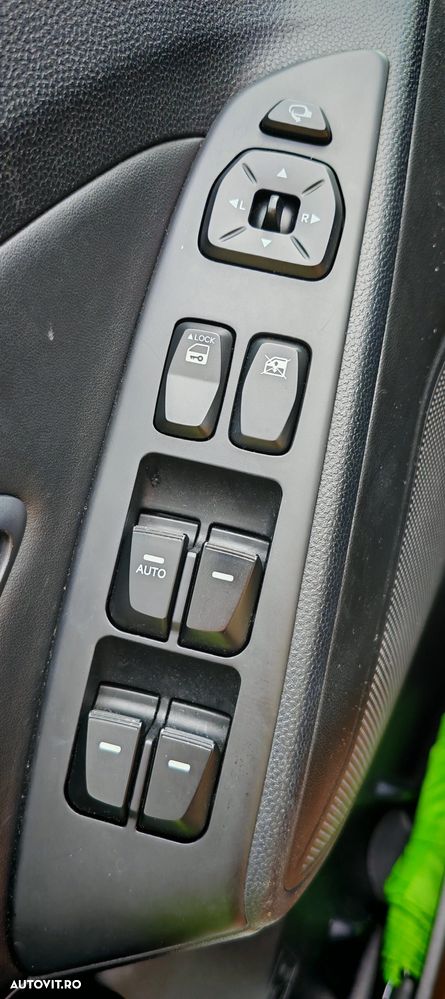 Hyundai ix35 2.0 CRDI 4WD Automatik Premium - 8