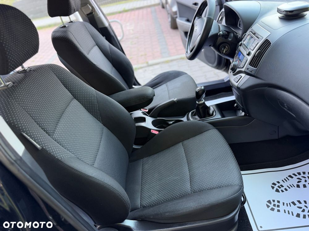 Hyundai i30 i30cw 1.4 UEFA EURO 2012 Edition - 29