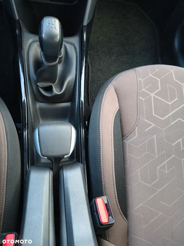 Peugeot 2008 1.2 Pure Tech Style EU6 - 20