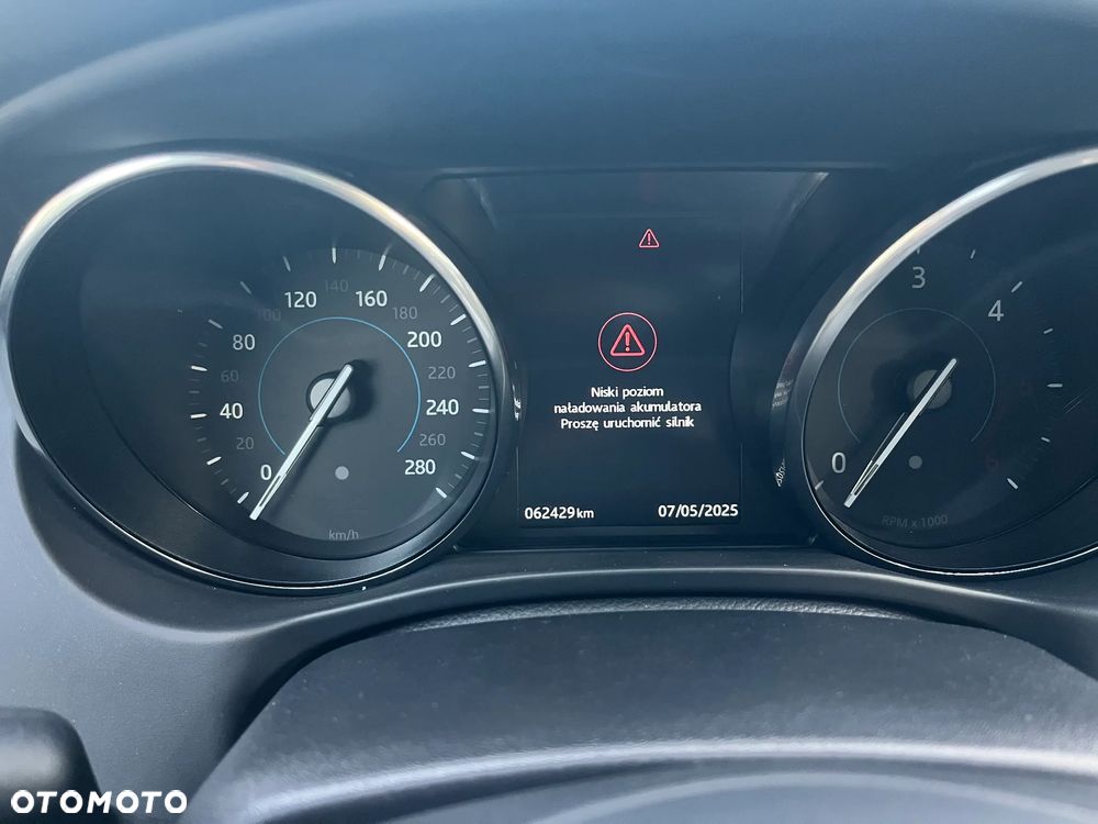 Jaguar XE 2.0 D AWD R-Sport - 26