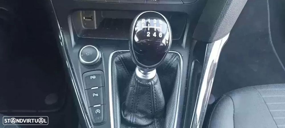 Ford Focus SW 1.5 TDCi Titanium - 14