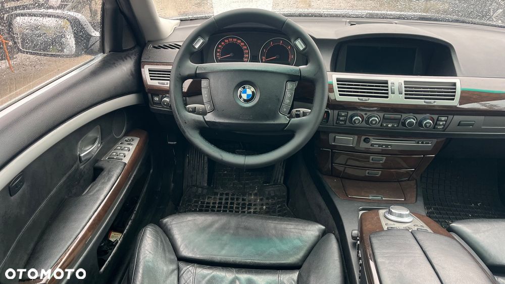 BMW Seria 7 - 24