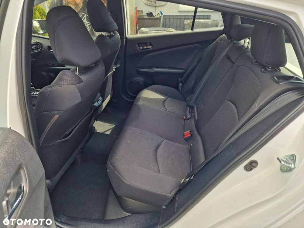 Toyota Prius - 28