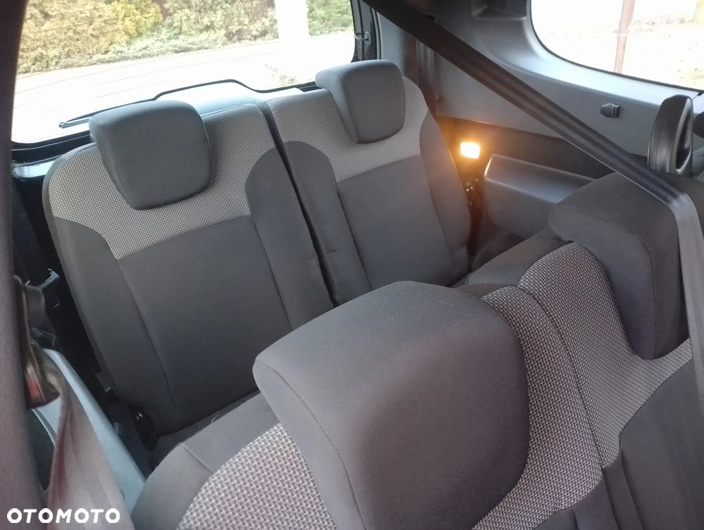 Dacia Lodgy TCe 100 GPF (7-Sitzer) Comfort - 15