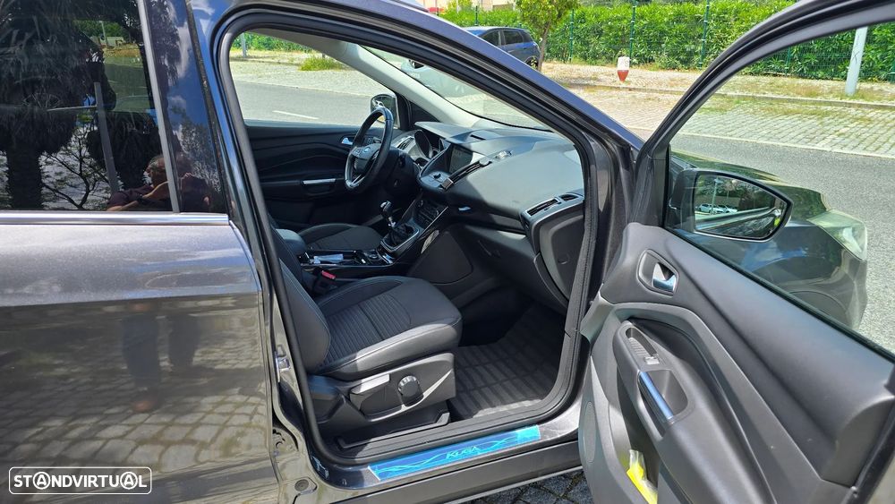 Ford Kuga 1.5 TDCi Titanium - 8