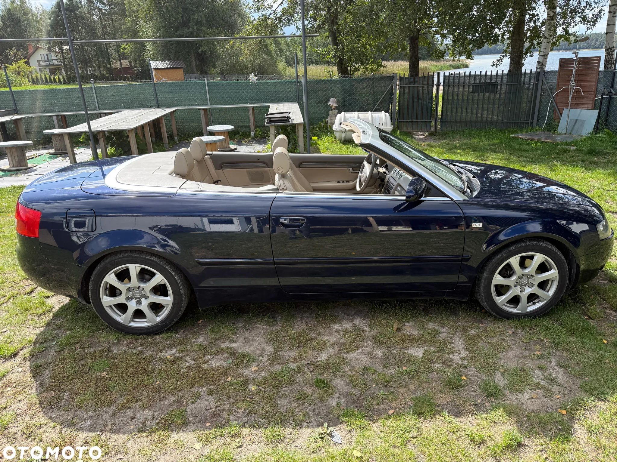 Audi A4 - 1