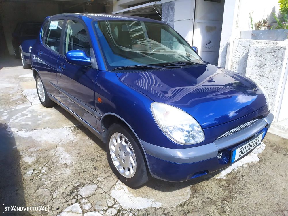 Daihatsu Sirion - 1