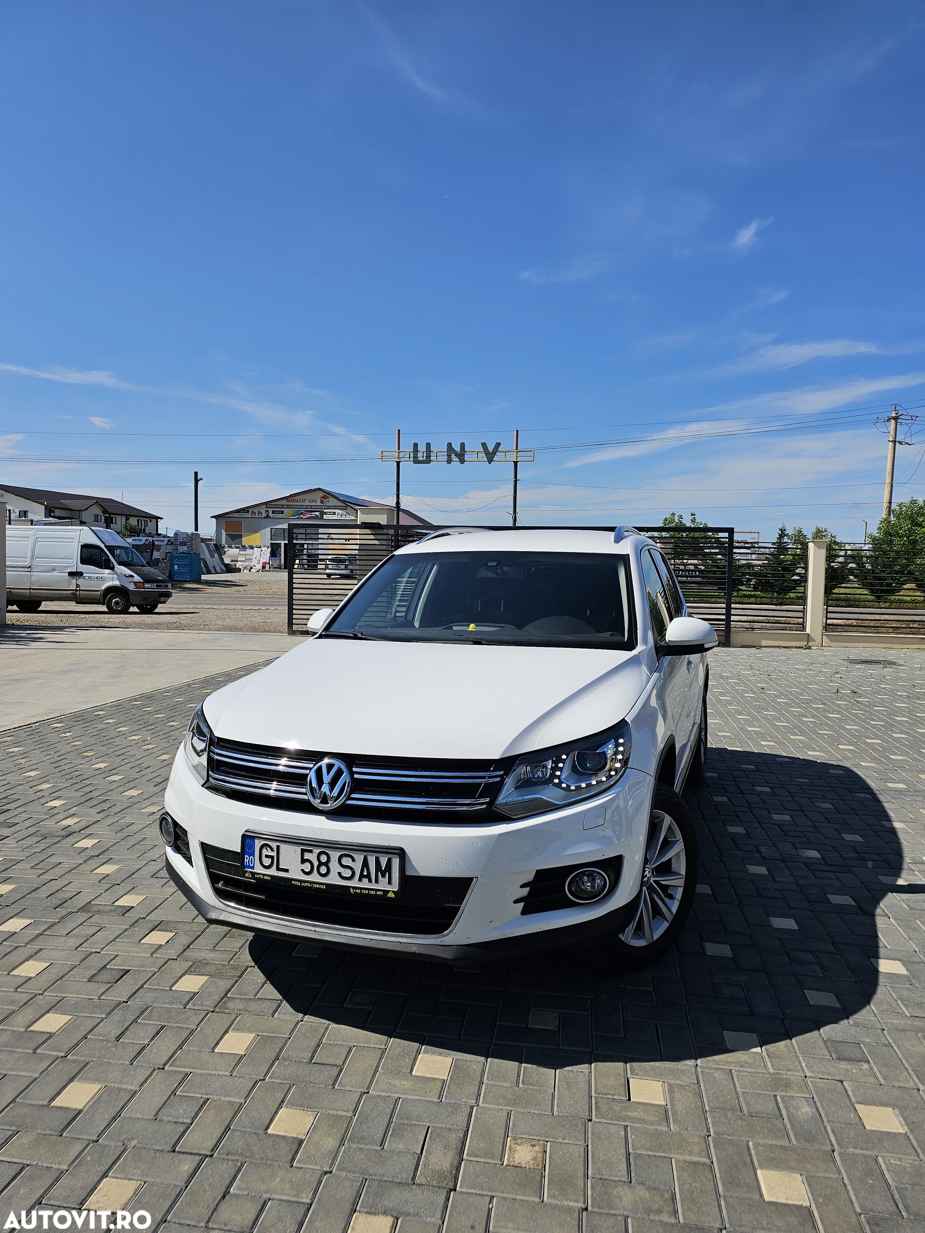 Volkswagen Tiguan 2.0 TDI 4Motion DSG BMT Sport & Style - 1