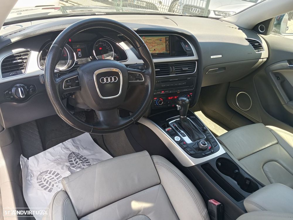 Audi A5 3.0 TDI V6 quattro S-tronic - 16