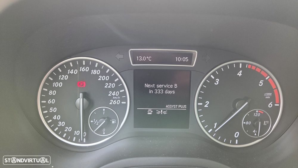 Mercedes-Benz B 180 CDI BlueEFFICIENCY 114g - 11