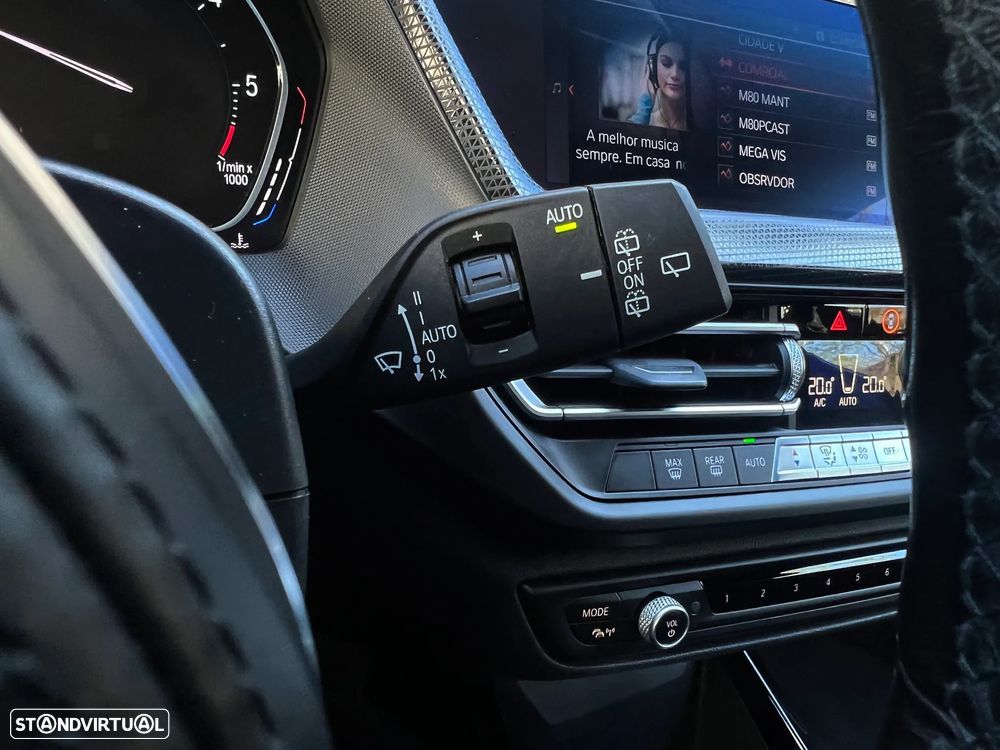 BMW 116 d Pack Desportivo M Auto - 13