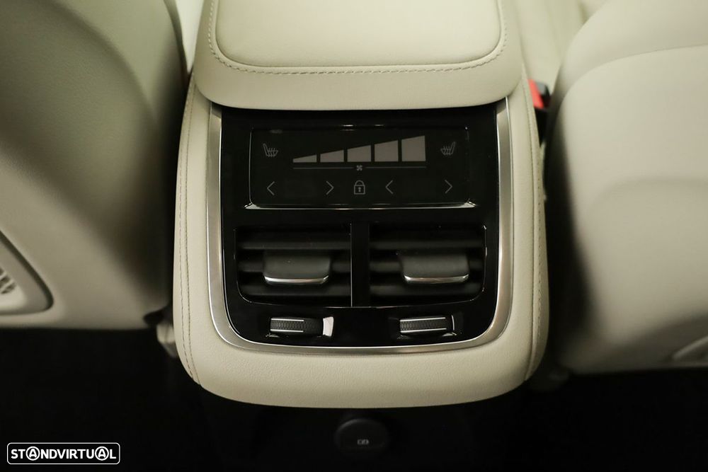 Volvo XC 90 2.0 T8 PHEV Plus Bright AWD - 26