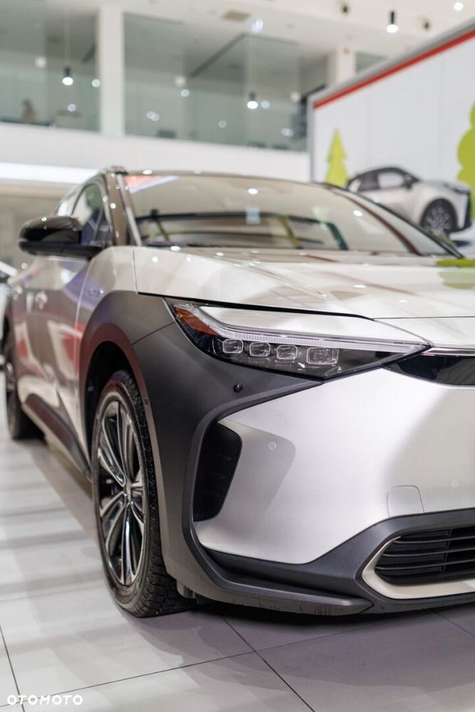 Toyota bZ4X - 14