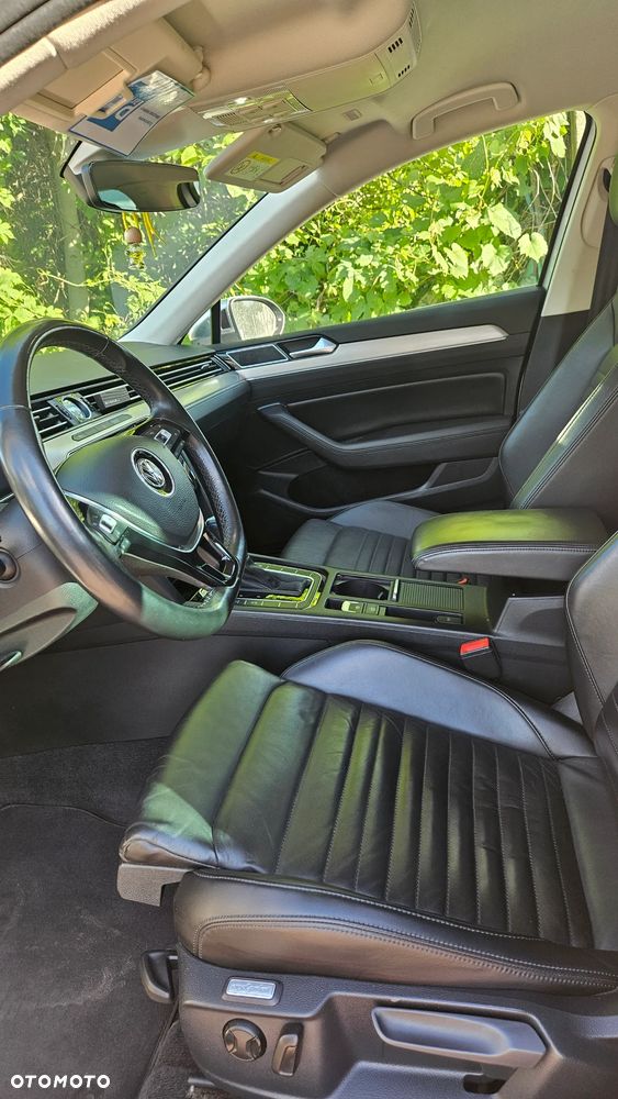 Volkswagen Passat Alltrack - 10