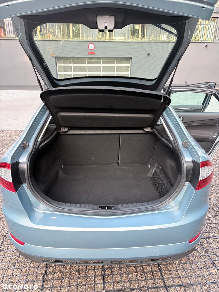 Ford Mondeo 2.3 Ghia - 7