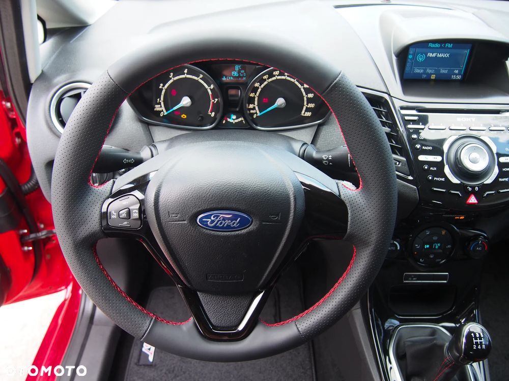 Ford Fiesta 1.0 EcoBoost STart-Stop Titanium - 22