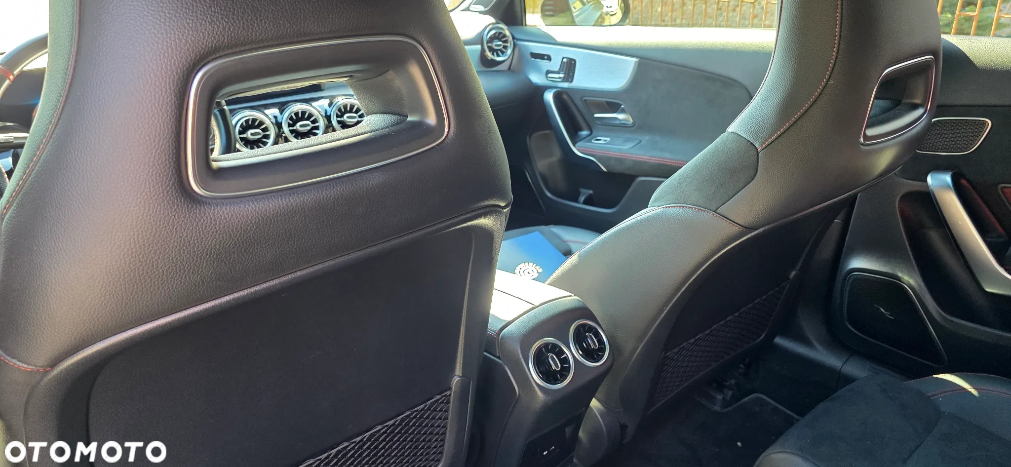 Mercedes-Benz Klasa A 35 AMG 4-Matic 7G-DCT - 22