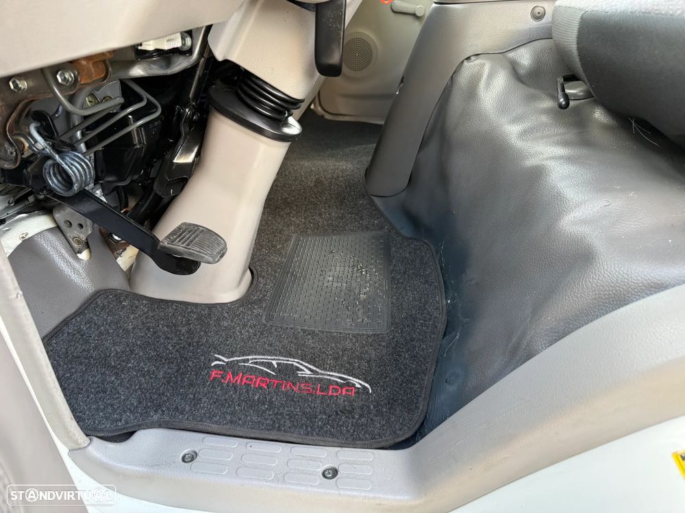 Toyota DYNA S 30.23 3.0 D4D AC ABS - 11