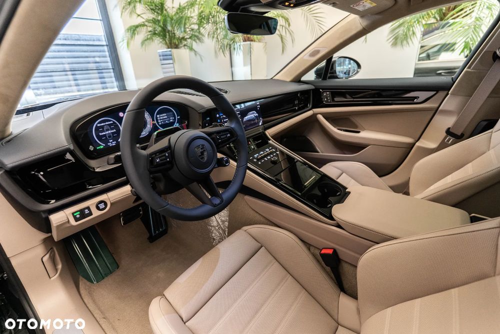 Porsche Panamera Turbo S E-Hybrid PHEV - 10