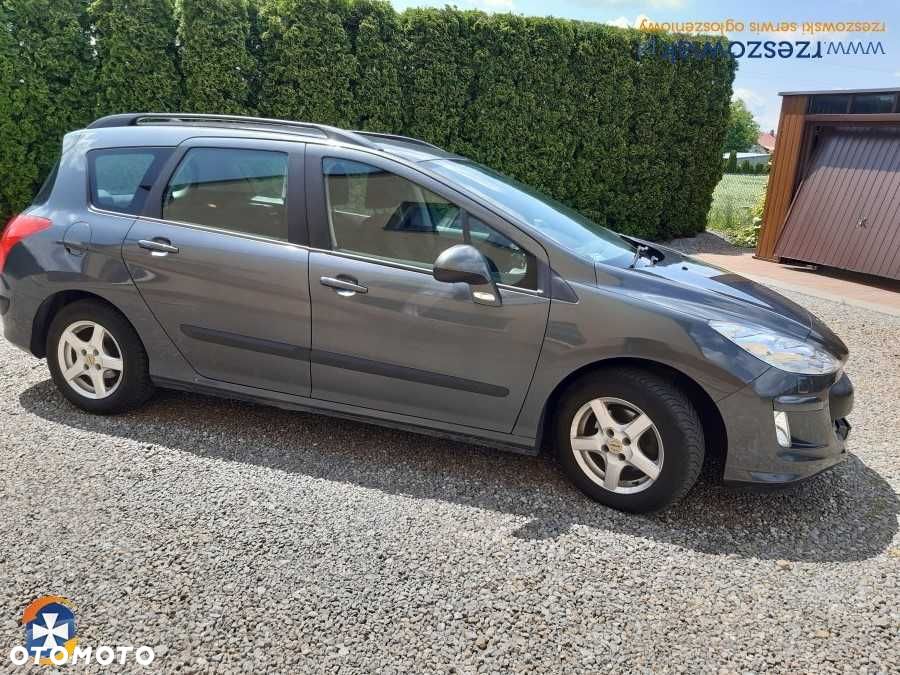Peugeot 308 - 1