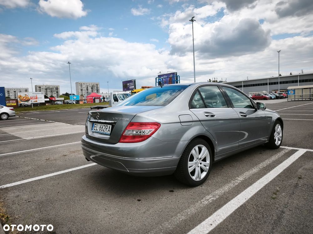 Mercedes-Benz Klasa C 180 K BlueEff Avantgarde - 15