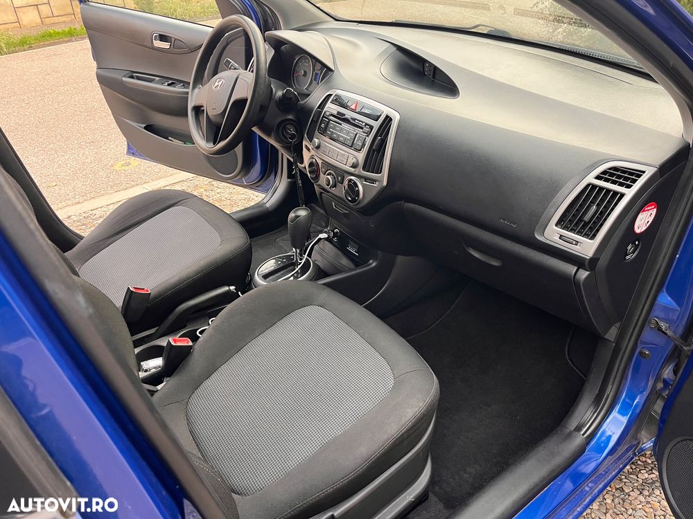 Hyundai i20 - 22